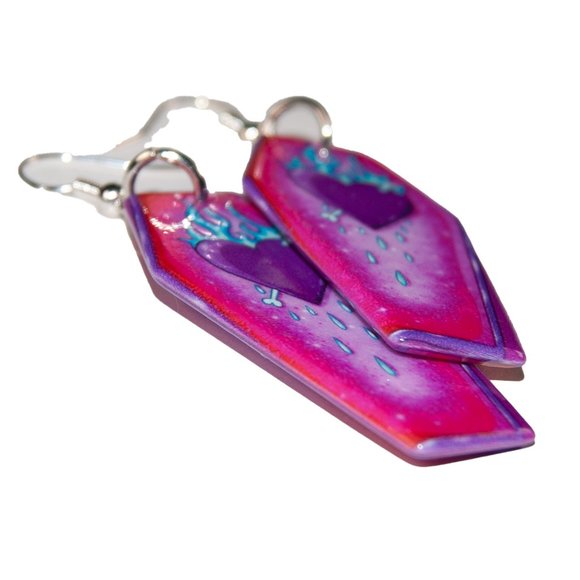 3=$25 Goth Flaming Heart Coffin Resin Earrings‎ Hypoallergenic Nickel Free 925 - Picture 3 of 3